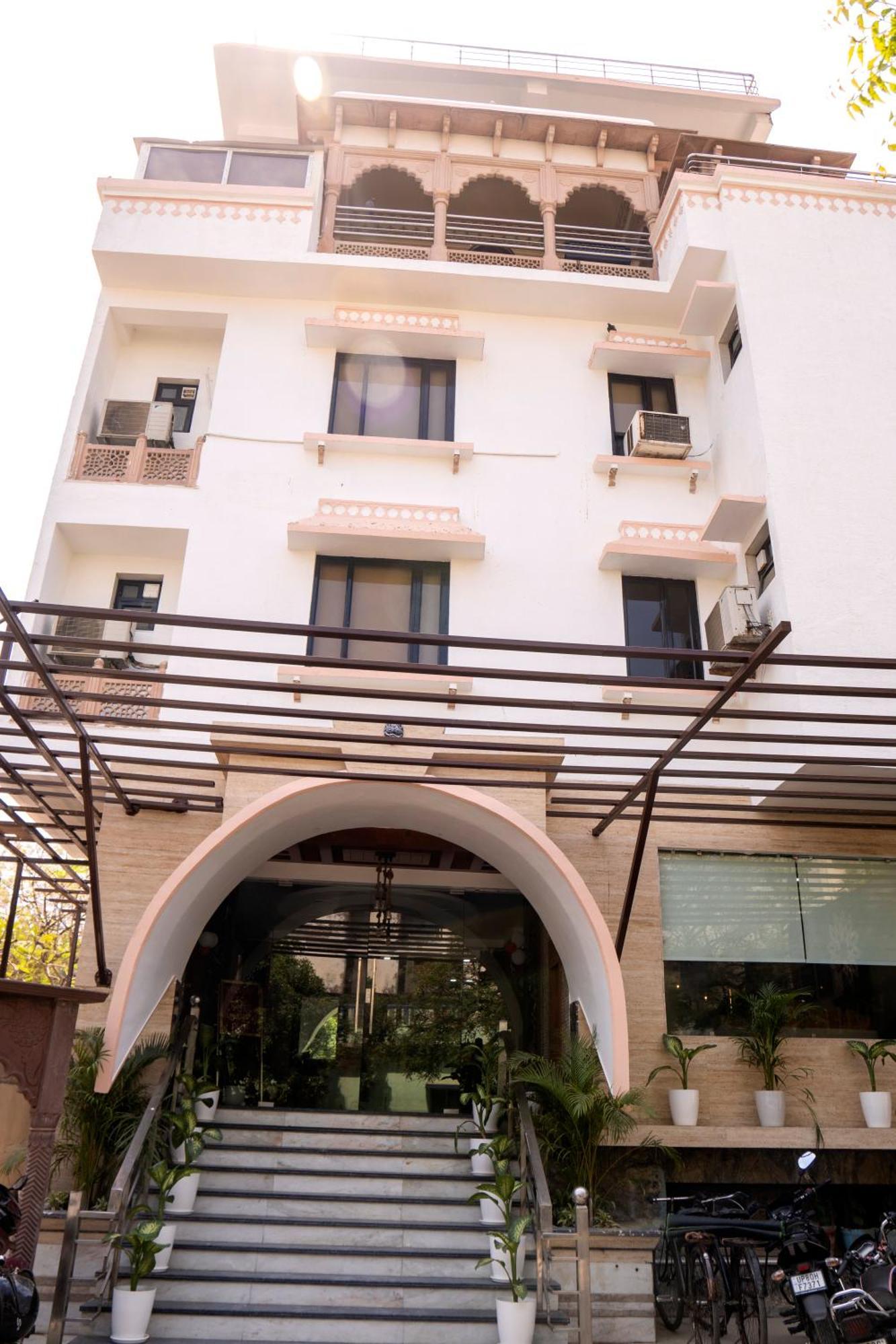 Hotel Sun Grand Агра Экстерьер фото